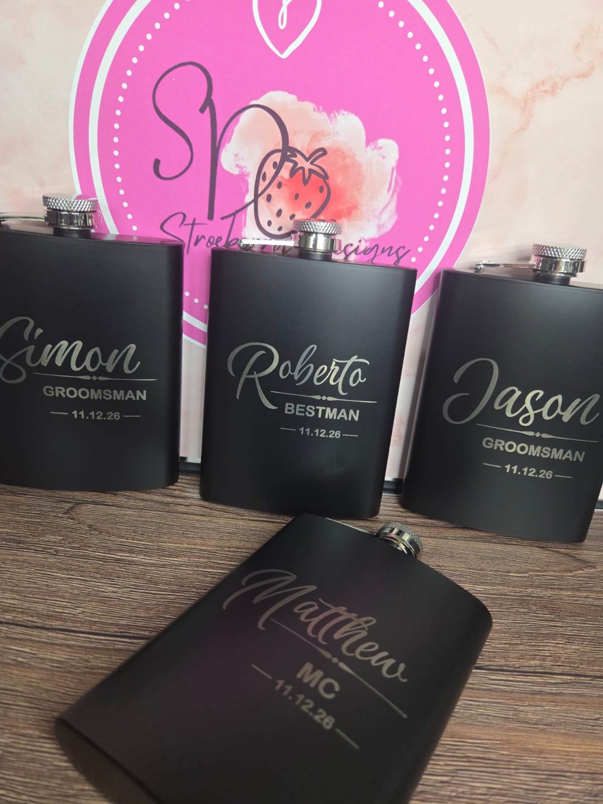 Laser engraved hip flask-black