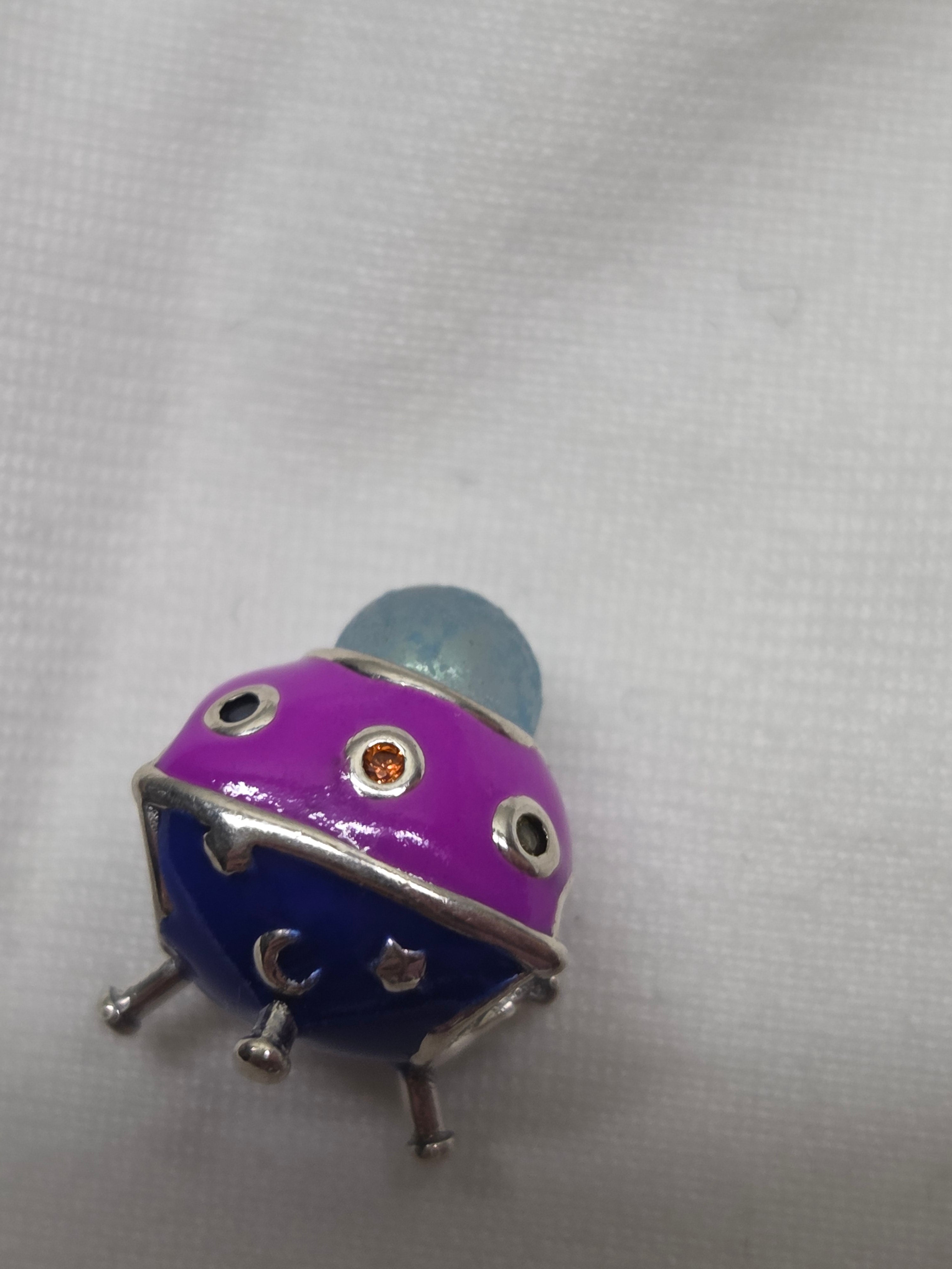 Alien ship charm