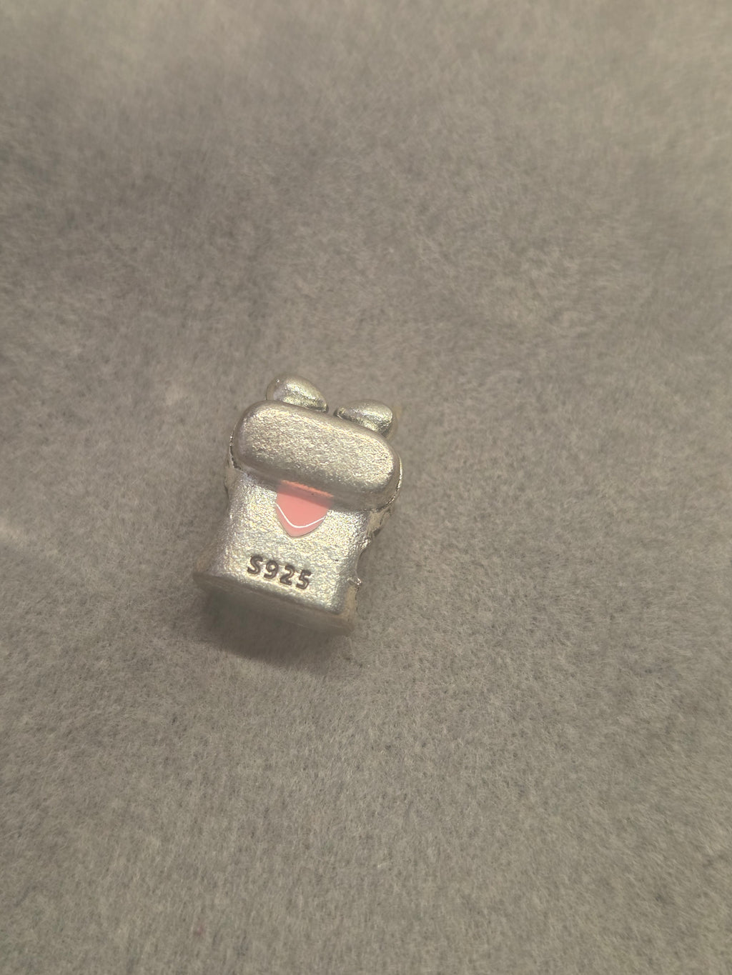Earphones charm