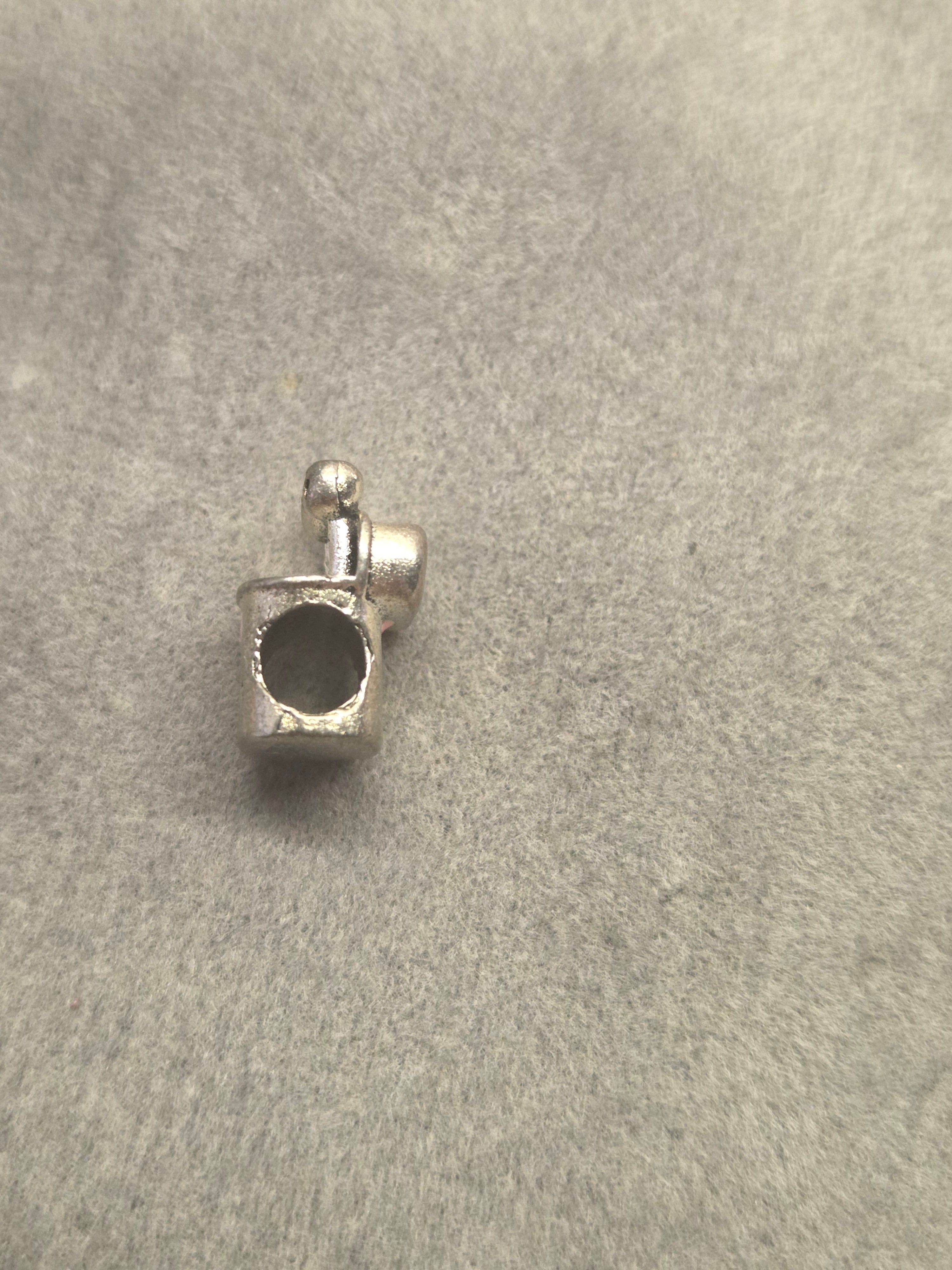 Earphones charm